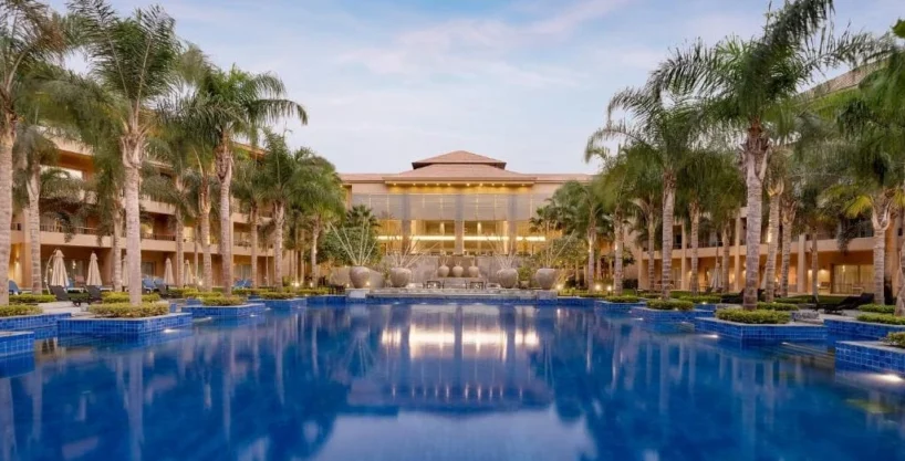 Dusit Thani LakeView Cairo