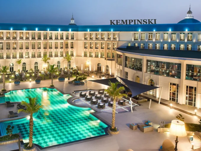 Royal Maxim Palace Kempinski Hotel