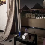 شقة مفروشة مطلة على الأهرامات