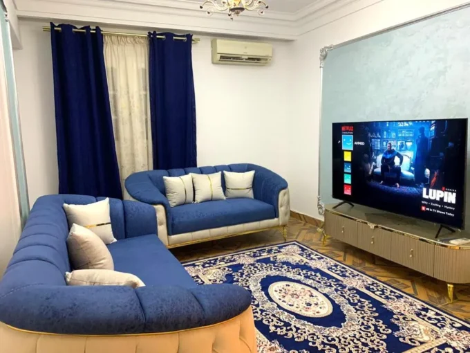 Deluxe furnished apartment on Makram Ebeid Street