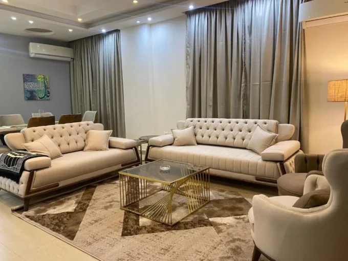 Hotel apartment in Sheikh Zayed